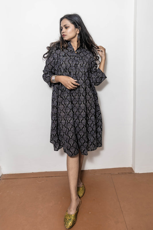 STYLIE Floral Printed Black Shirt Shift Dress