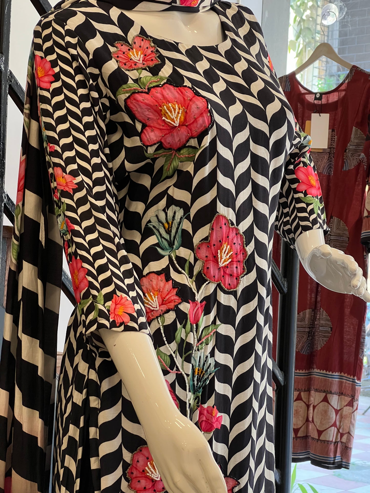 STYLIE GOA Bold Geometric Kurta Set with Floral Print