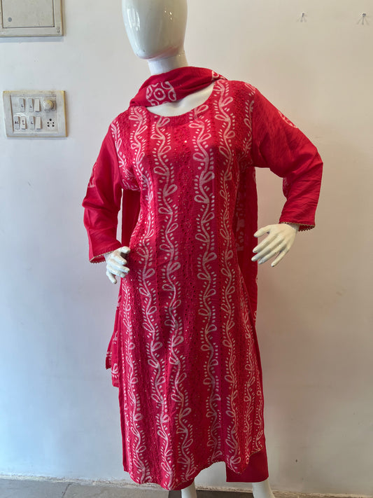 STYLIE GOA Vibrant Pink Batik Print Kurti Set With Trousers And Dupatta