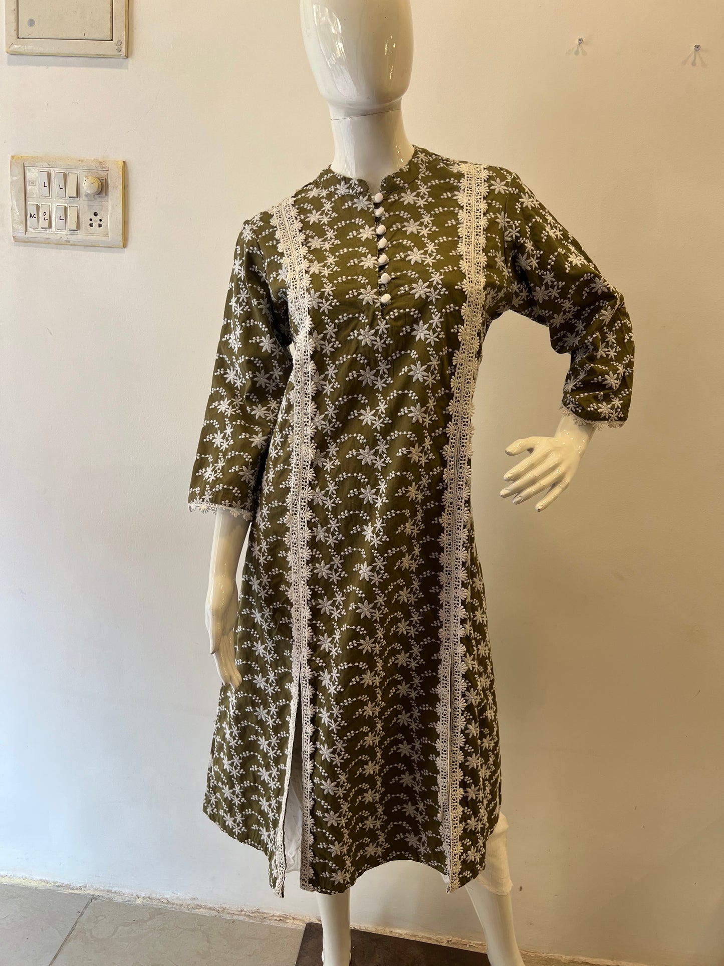 STYLIE GOA Olive Green Floral Embroidered Cotton Kurta With Trousers