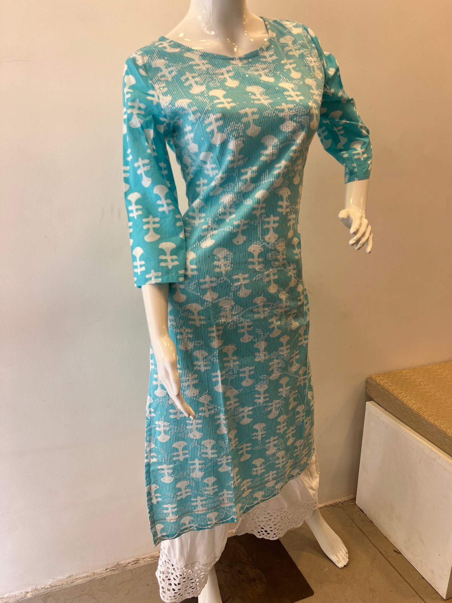 STYLIE GOA Soft Cotton Embroidered Kurta