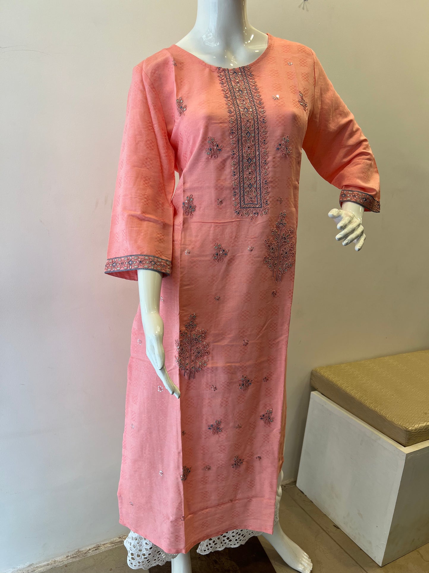 STYLIE GOA Radiant Sequins Work Kurti