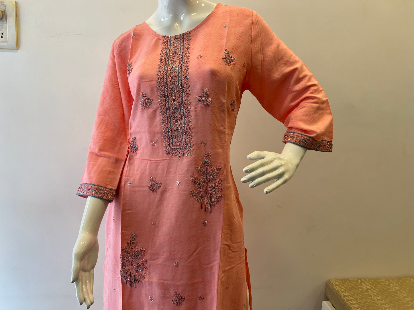 STYLIE GOA Radiant Sequins Work Kurti