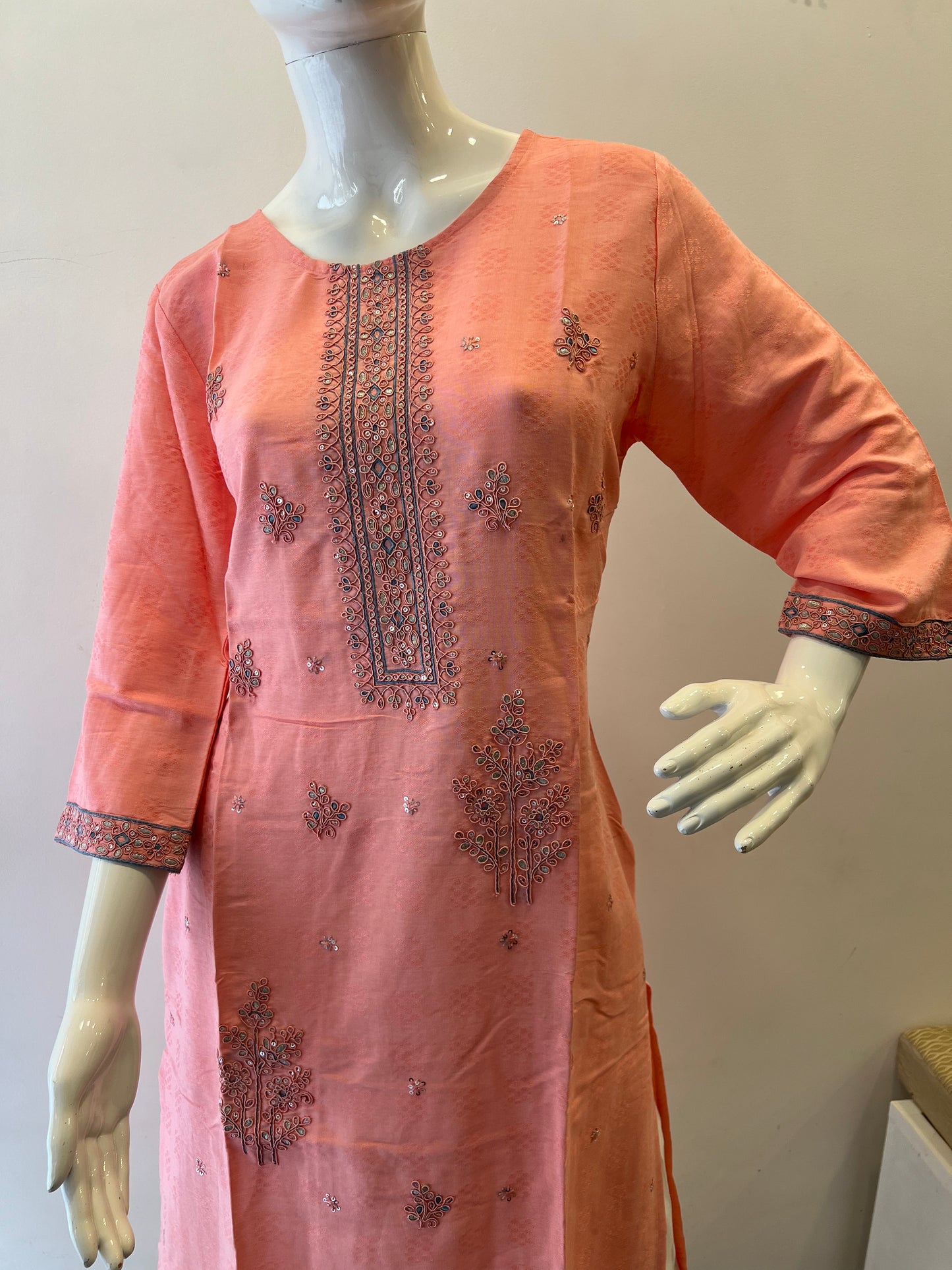 STYLIE GOA Radiant Sequins Work Kurti