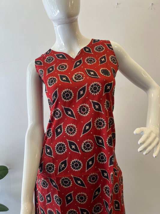 STYLIE GOA Assorted V Neck Printed Kurtas With Attached Sleeves