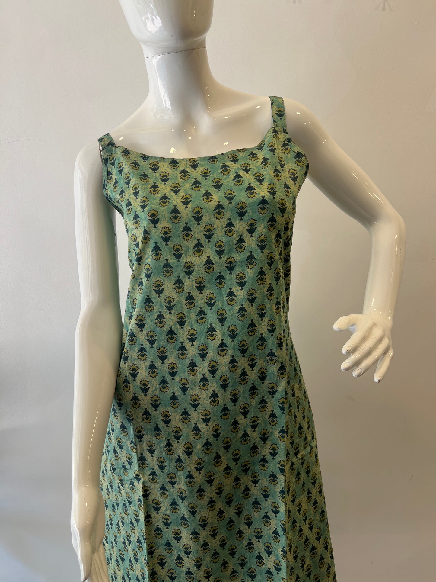 STYLIE GOA Assorted Spagetti Strap Kurtas With Attached Sleeves