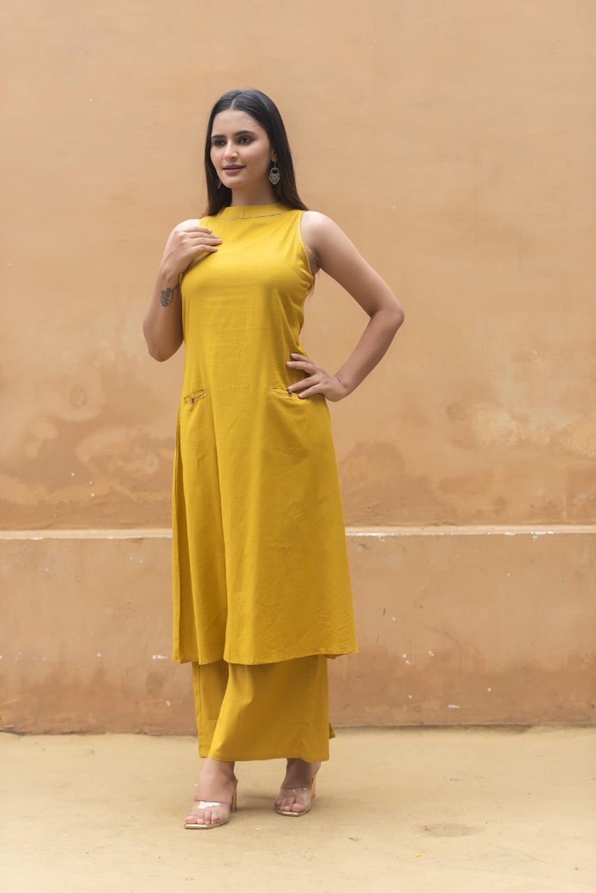 STYLIE GOA Modern Minimalist Sleeveless Kurta Set