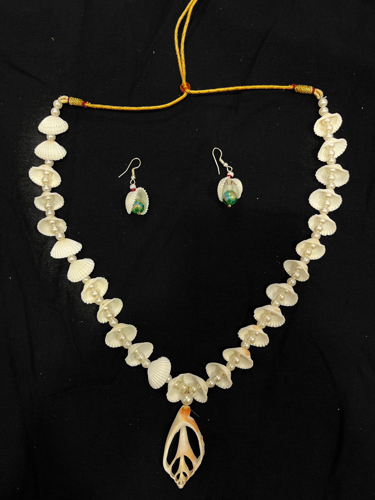 Stylie's Tropical Shell Charm Jewelry Set