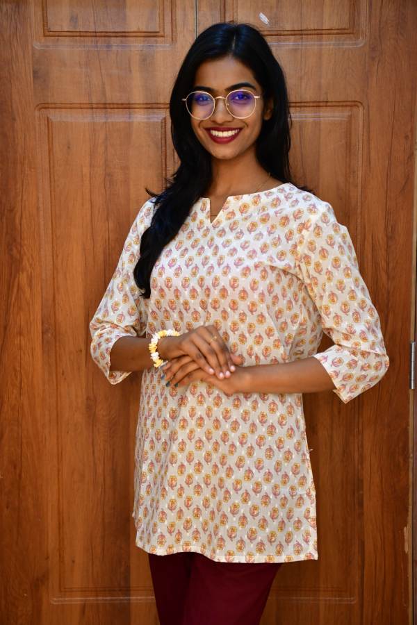 STYLIE Floral Printed White Short Kurti/top