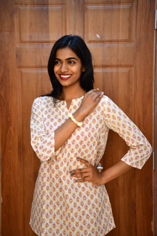 STYLIE Floral Printed White Short Kurti/top