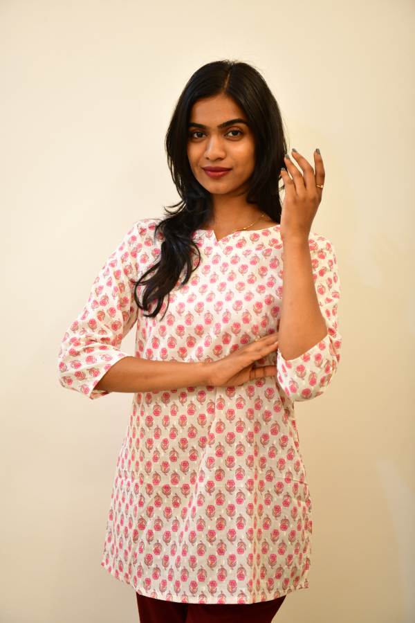 STYLIE Floral Printed White Short Kurti/top