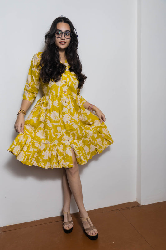 STYLIE Printed Mustard Yellow Short Dress With Button Detailing