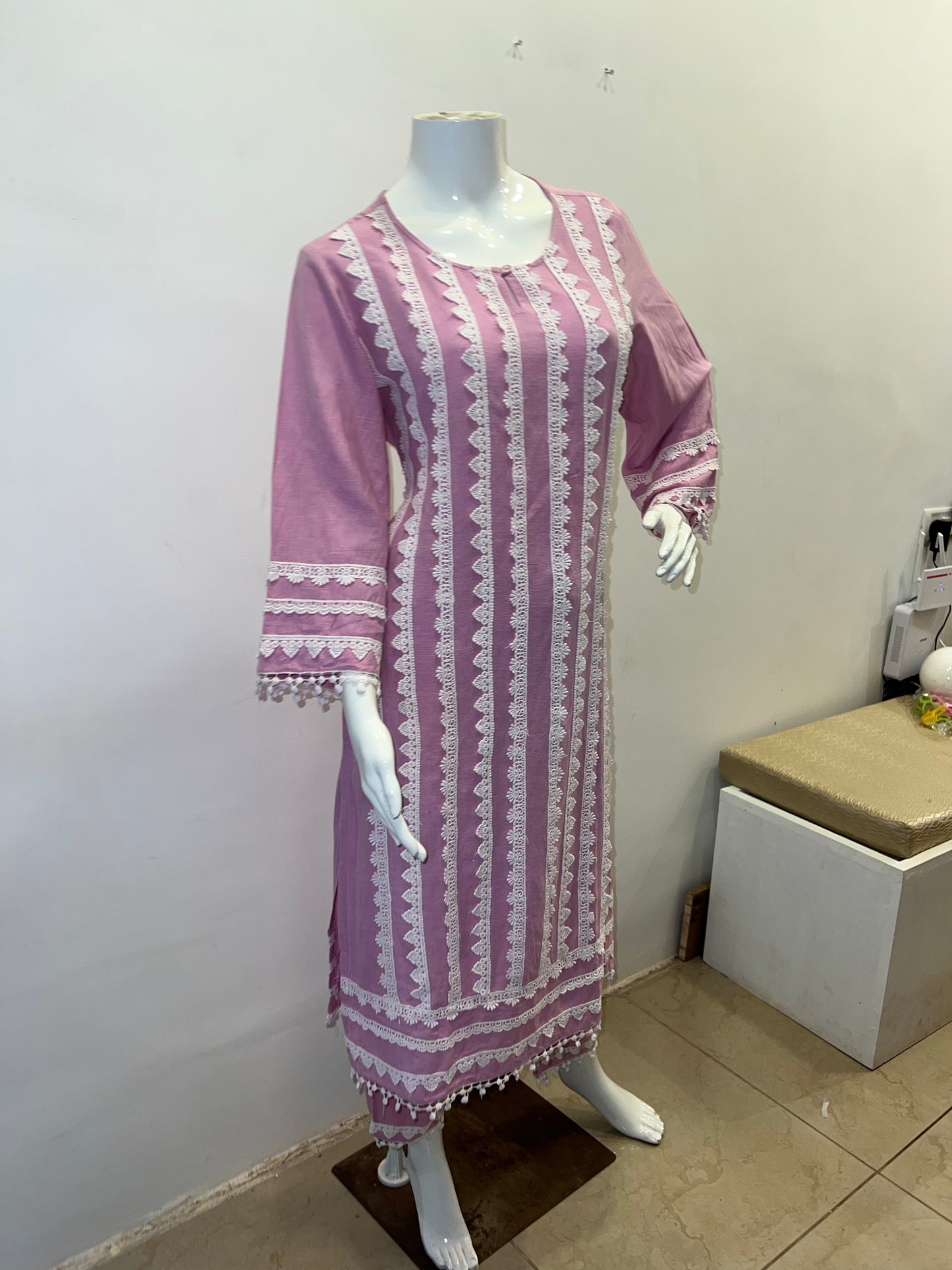 STYLIE GOA - Embroided Lace Pattern Kurti Two Piece Set