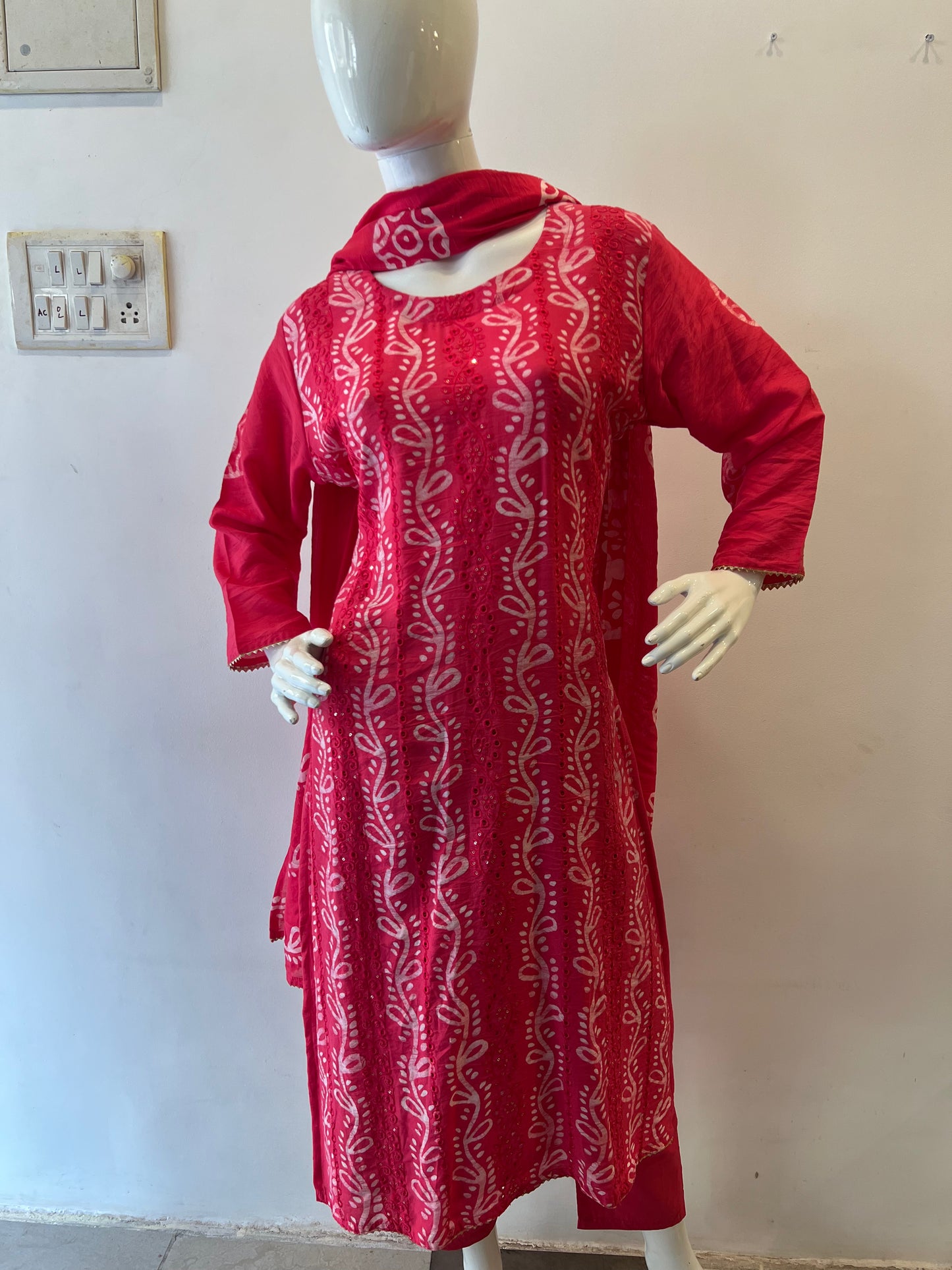 STYLIE GOA Vibrant Pink Batik Print Kurti Set With Trousers And Dupatta