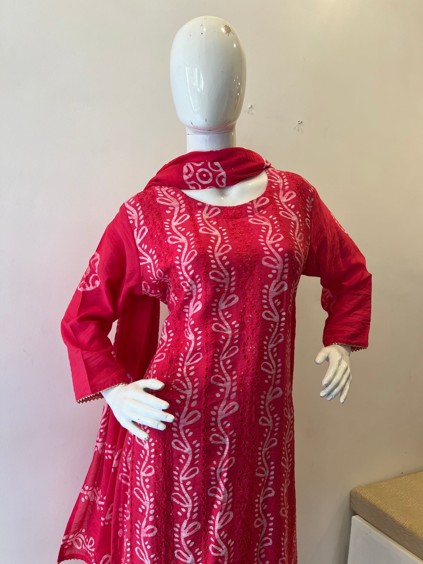 STYLIE GOA Vibrant Pink Batik Print Kurti Set With Trousers And Dupatta
