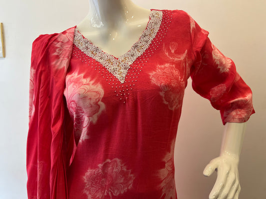 STYLIE GOA Elegant Deep Pink Floral Ensemble with Gold Accents