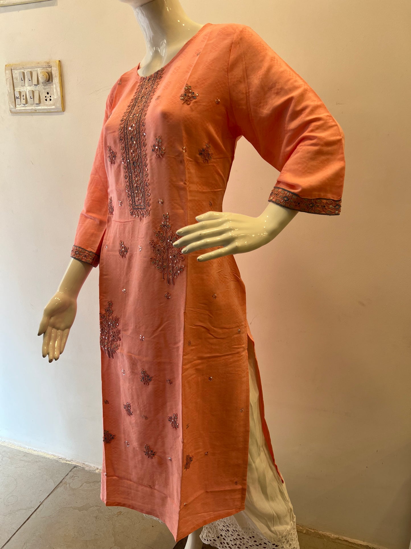 STYLIE GOA Radiant Sequins Work Kurti