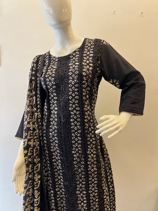 STYLIE GOA Elegant Black Batik Embroidered Salwar Suit with Dupatta