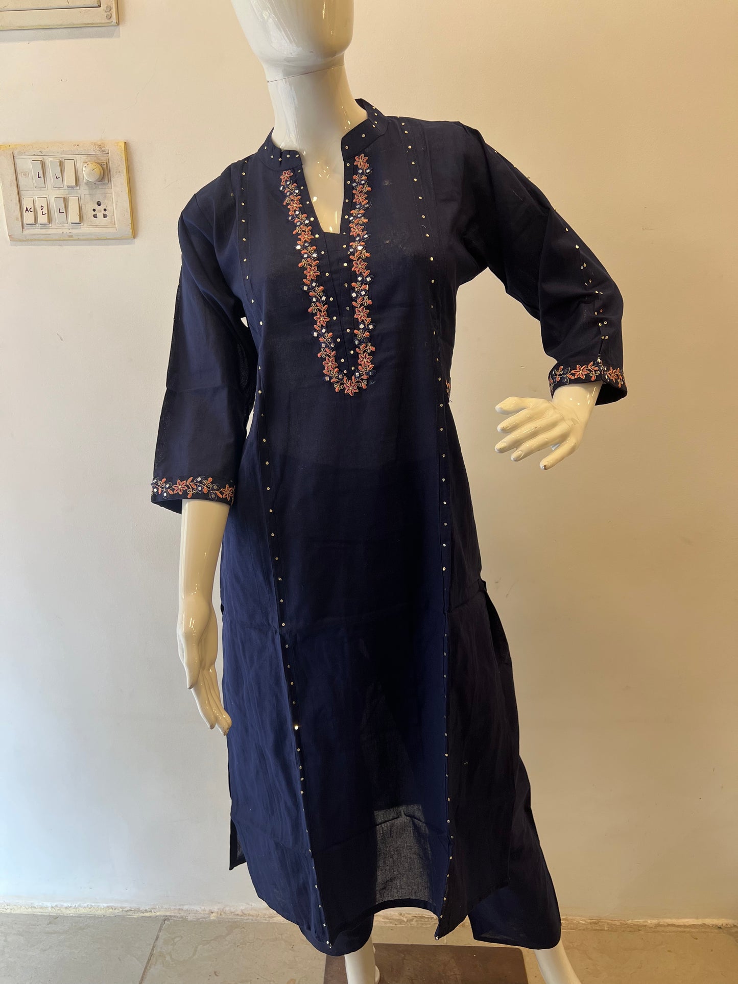 STYLIE GOA Regal Elegance Embroidered Kurta Set