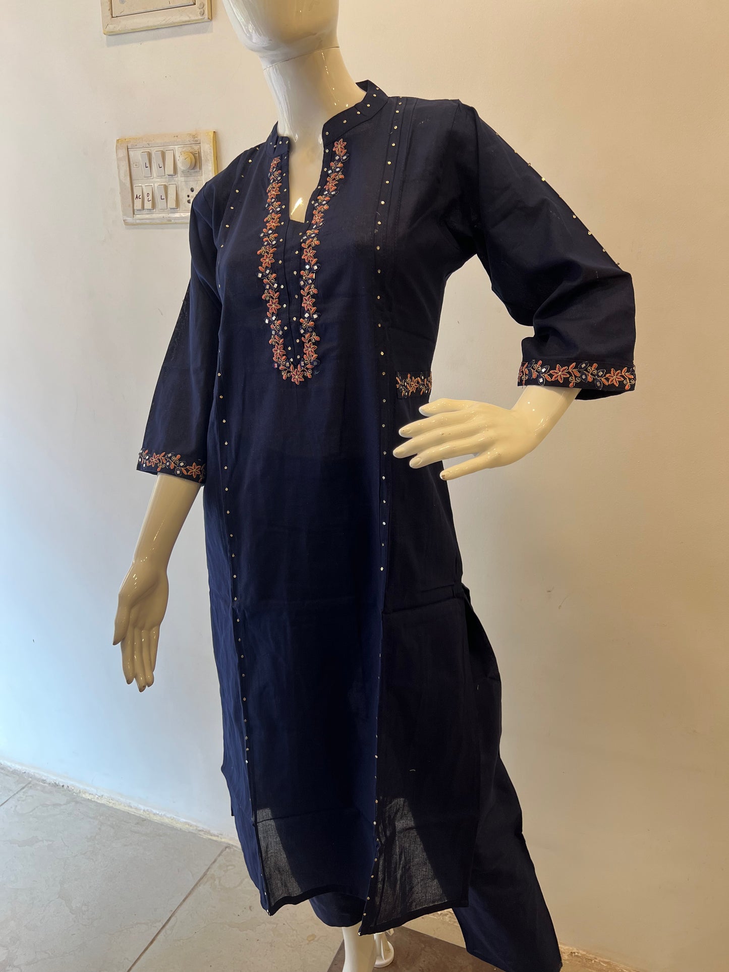 STYLIE GOA Regal Elegance Embroidered Kurta Set