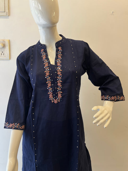 STYLIE GOA Regal Elegance Embroidered Kurta Set