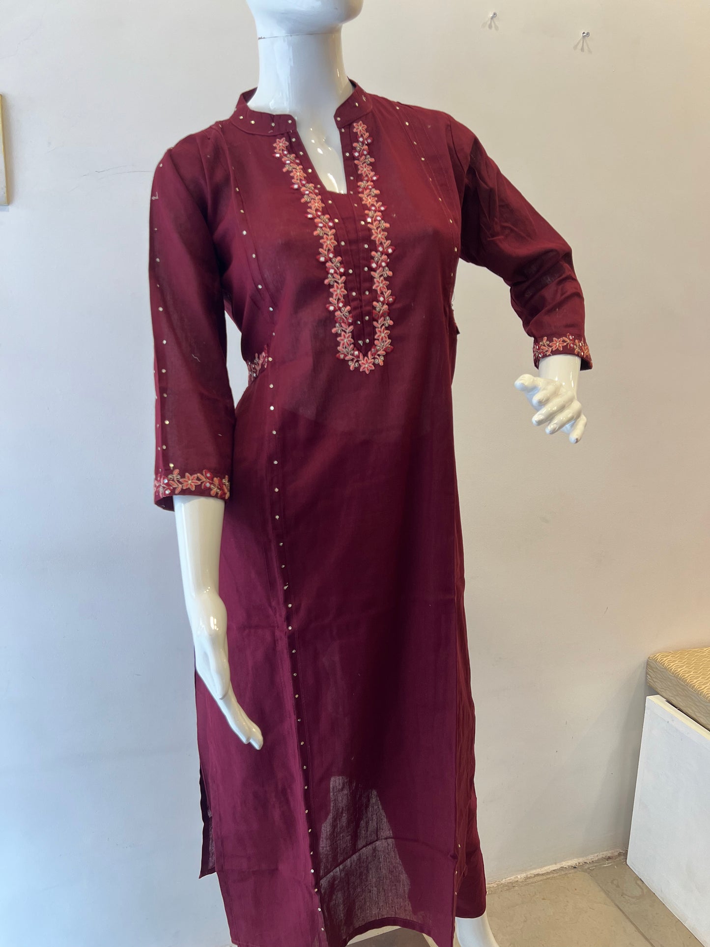 STYLIE GOA Regal Elegance Embroidered Kurta Set
