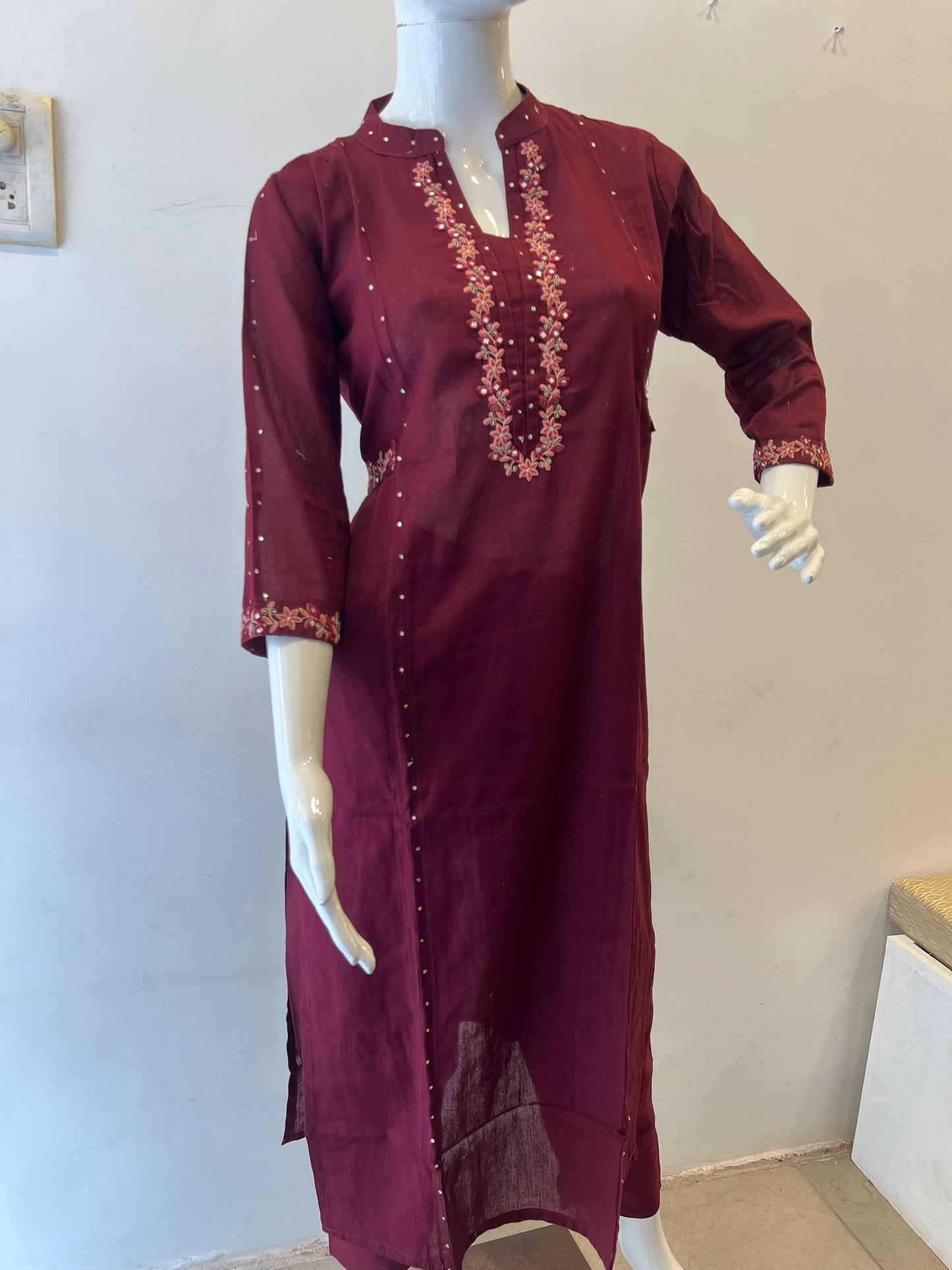 STYLIE GOA Regal Elegance Embroidered Kurta Set