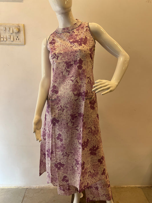 STYLIE GOA Floral Elegance Sleeveless Kurta with Trousers