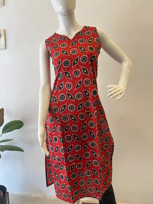 STYLIE GOA Assorted V Neck Printed Kurtas With Attached Sleeves