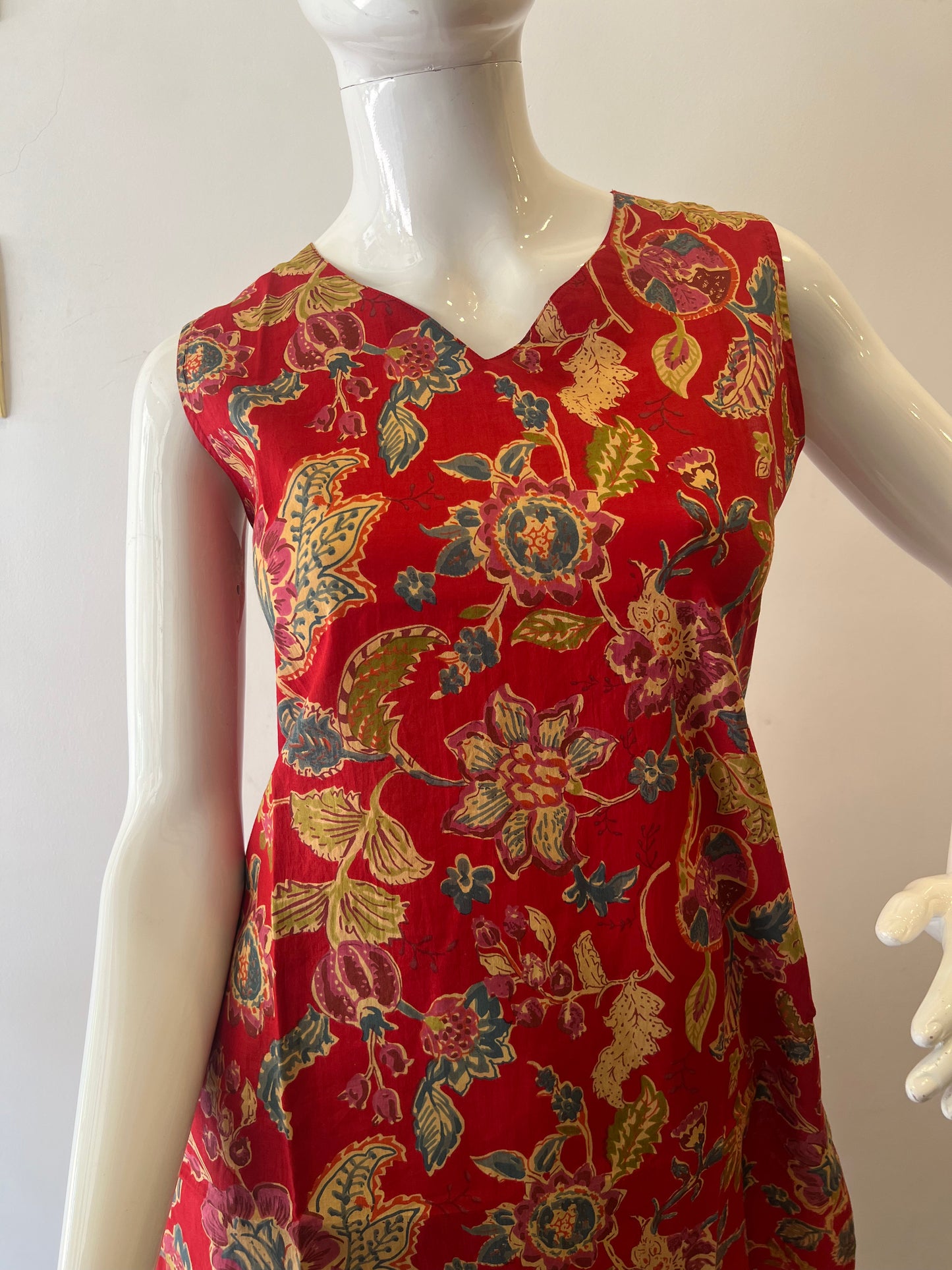 STYLIE GOA Assorted V Neck Printed Kurtas With Attached Sleeves