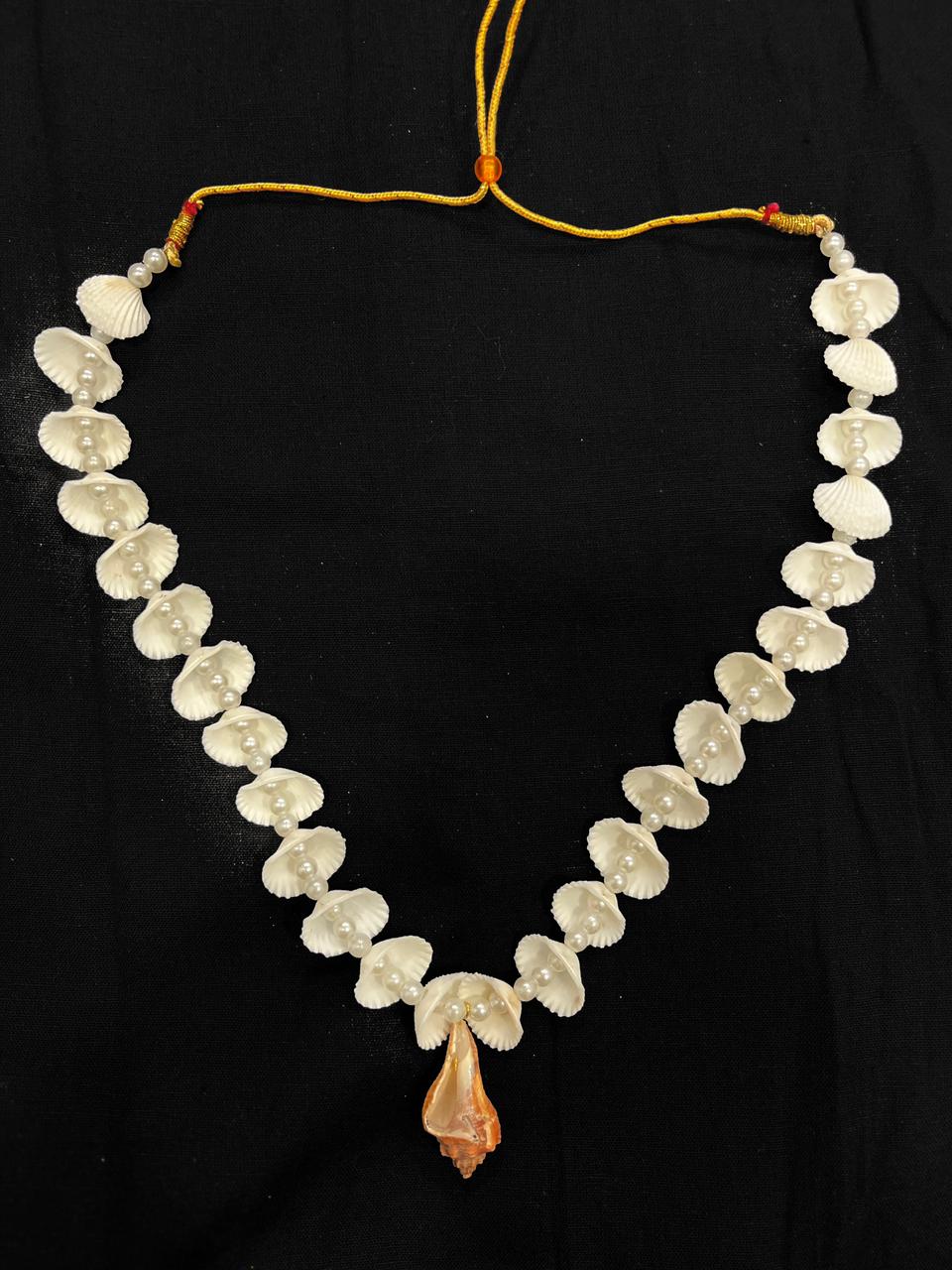 Stylie's Beach Bloom Necklace